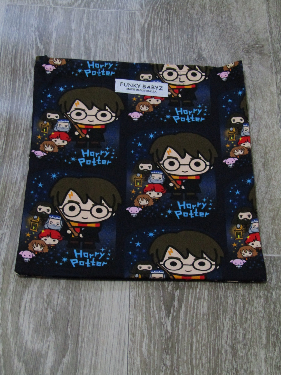 Fitted cot sheetHarry Potter,friends Funky Babyz