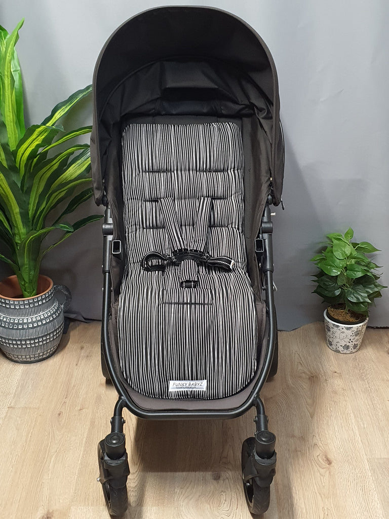 Pram/stroller seat liner-Wavey lines,black