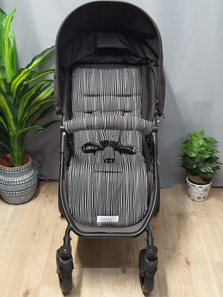 Pram/stroller seat liner-Wavey lines,black