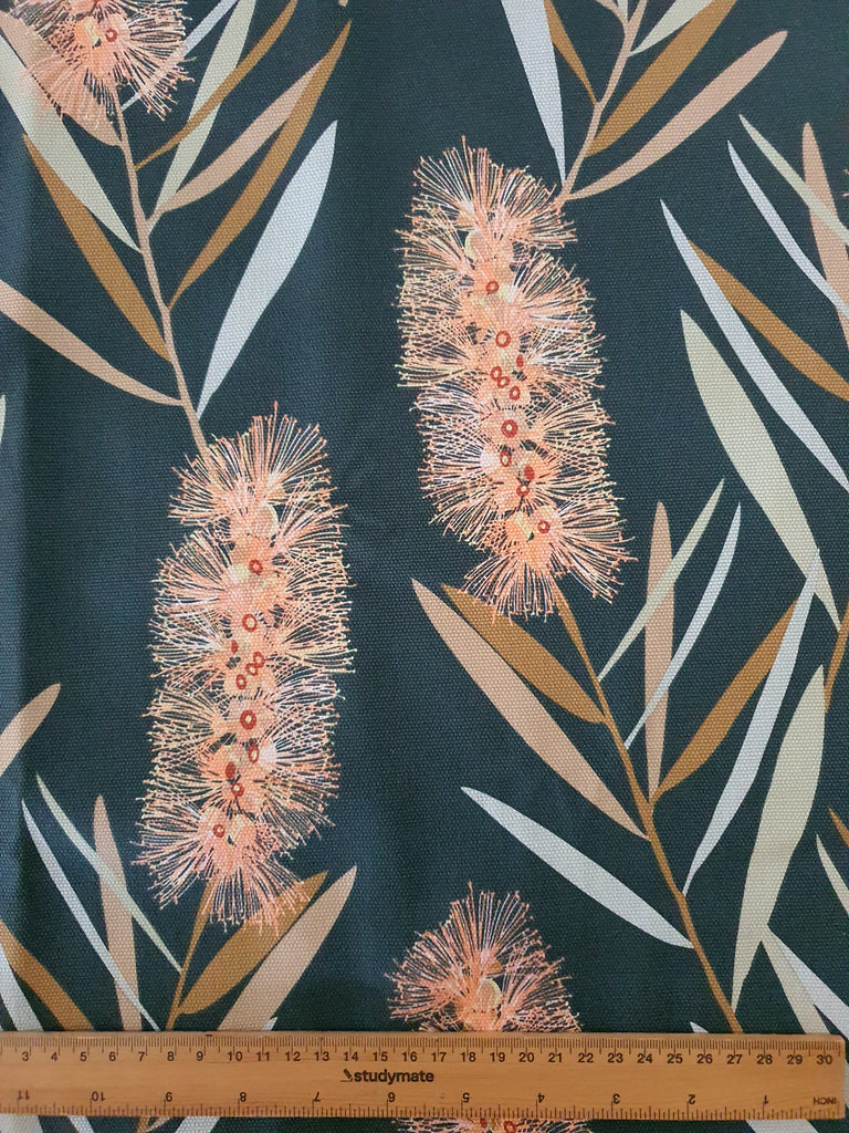 Pram/stroller seat liner-Large callistemon flowers