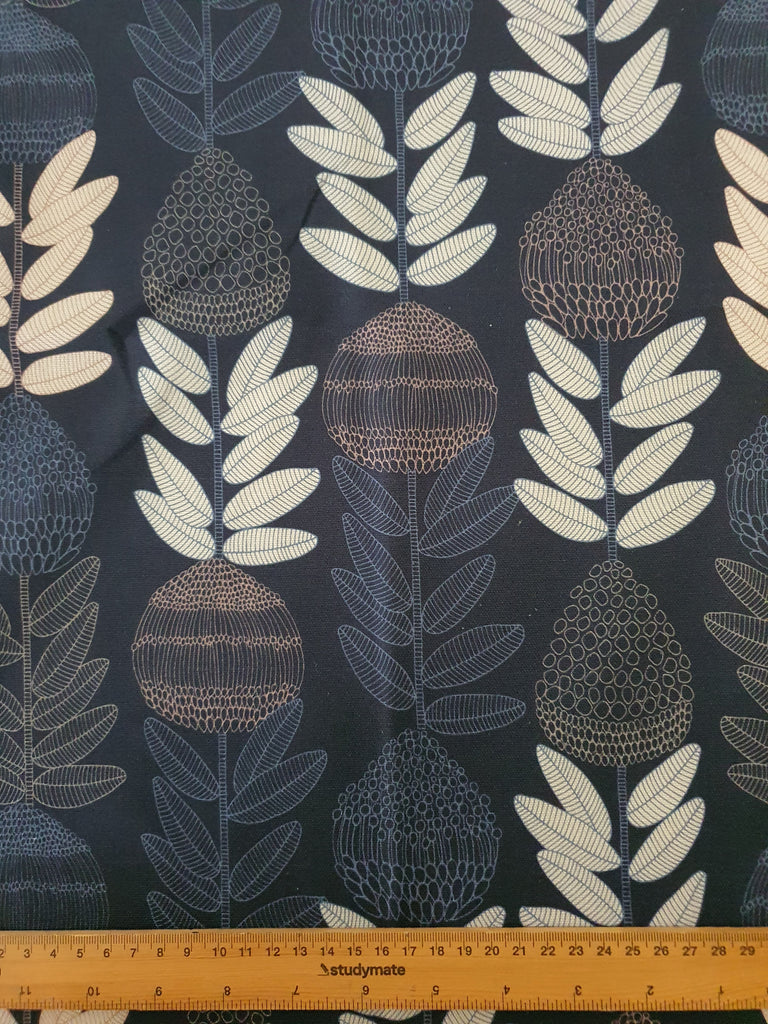 Pram/stroller seat liner-Australian protea flower stems