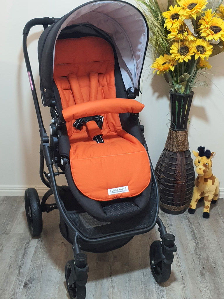 Pram/stroller seat liner-Pretty retro flowers