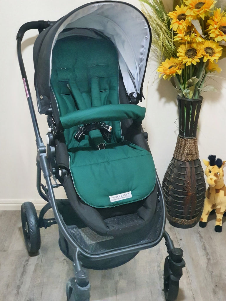 Pram/stroller seat liner-Stomping dinosaurs