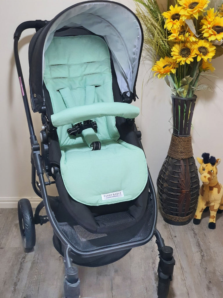 Pram/stroller seat liner-Swimming turtles