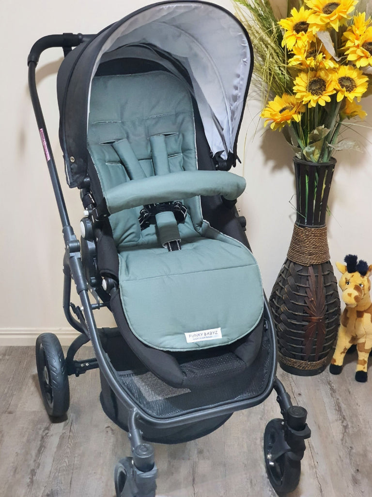 Pram/stroller seat liner-Bear,strawberries