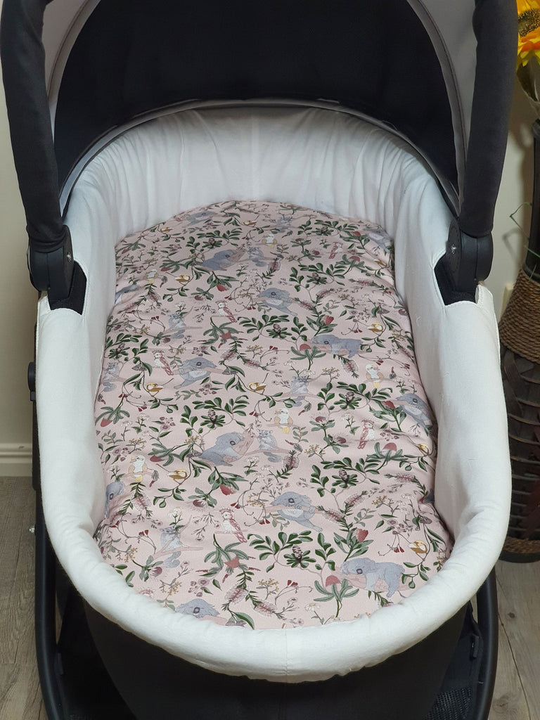 Pram bassinet liner-Vintage Australian animals