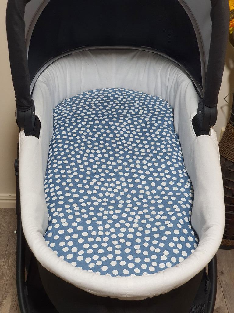 Pram/stroller bassinet liner-Dots,powder blue