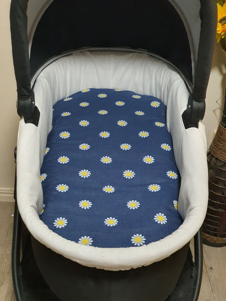 Pram/stroller bassinet liner-Denim daisy flowers