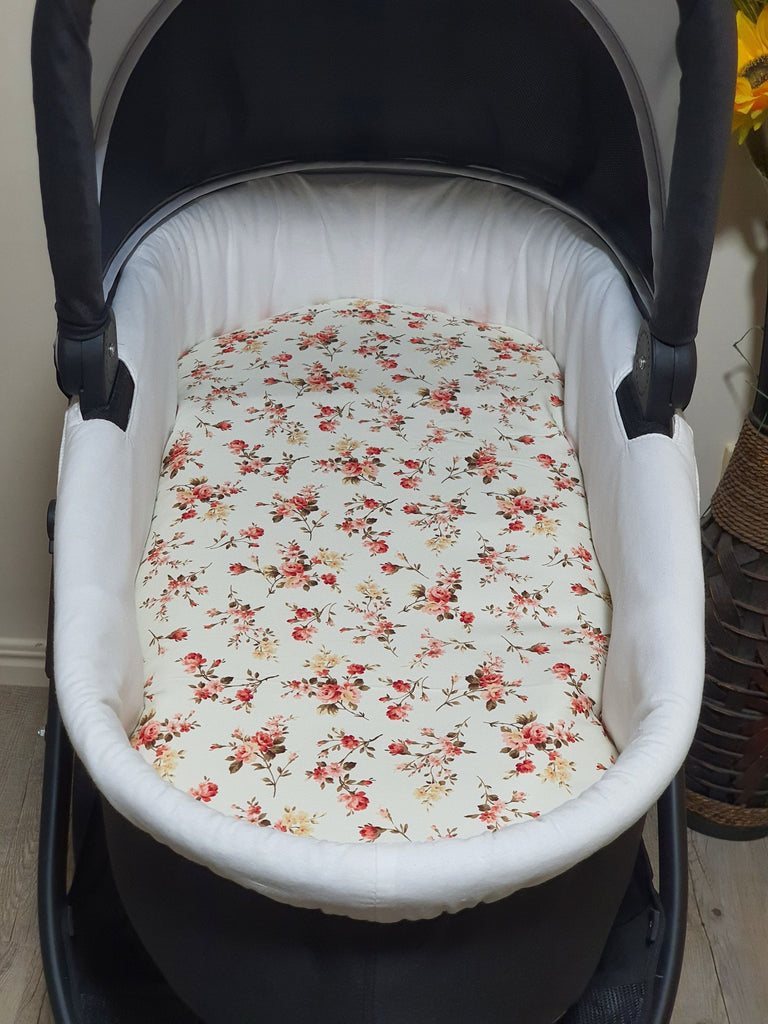 Pram/stroller bassinet liner-Petite pink flowers bouquet