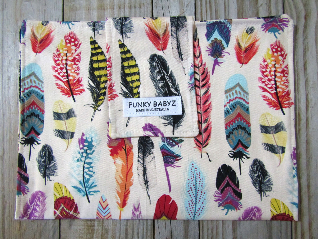 Nappy wallet-Coloured feathers