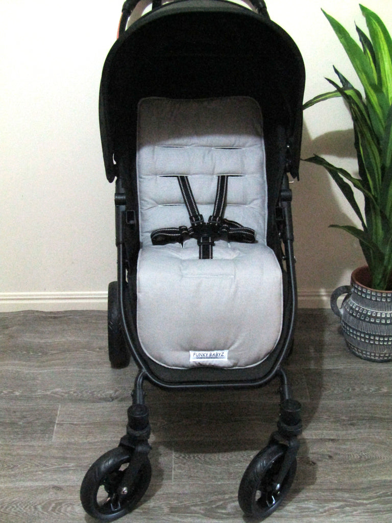 Pram/stroller seat liner-Lovable dogs-Last one**Medium size**