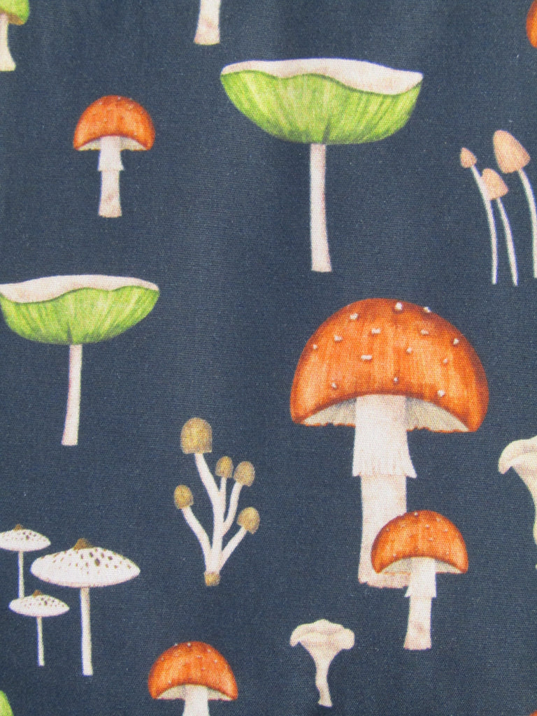 Pram bassinet liner-Enchanted mushrooms