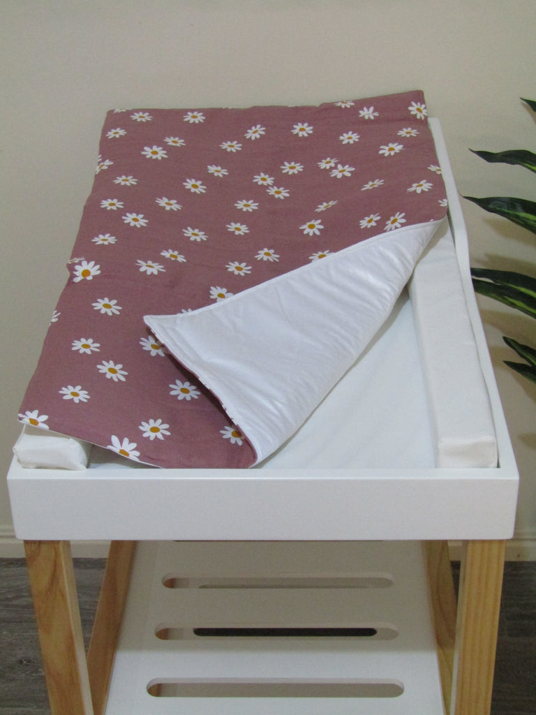 Waterproof changing mat-White daisies,dusty pink