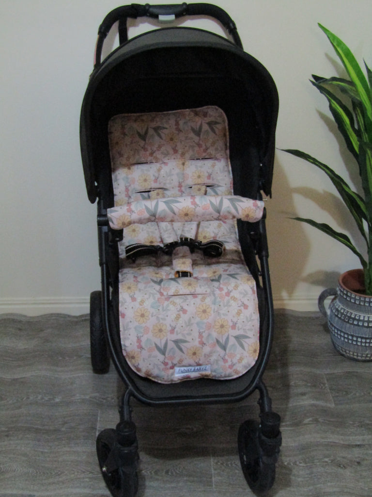 Pram liner set universal,100% cotton-Pastel bees & flowers