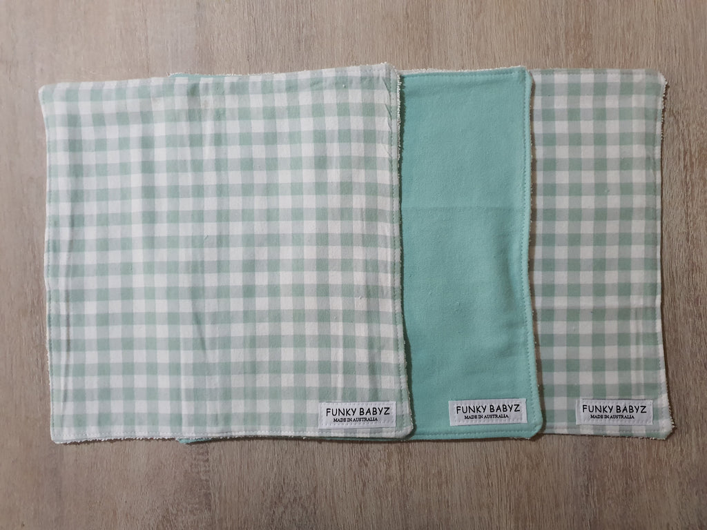 Soft face washer set of 3-Sage green gingham