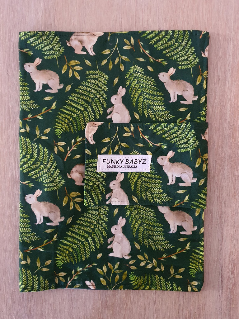 Nappy wallet-Bunny in the woods,green