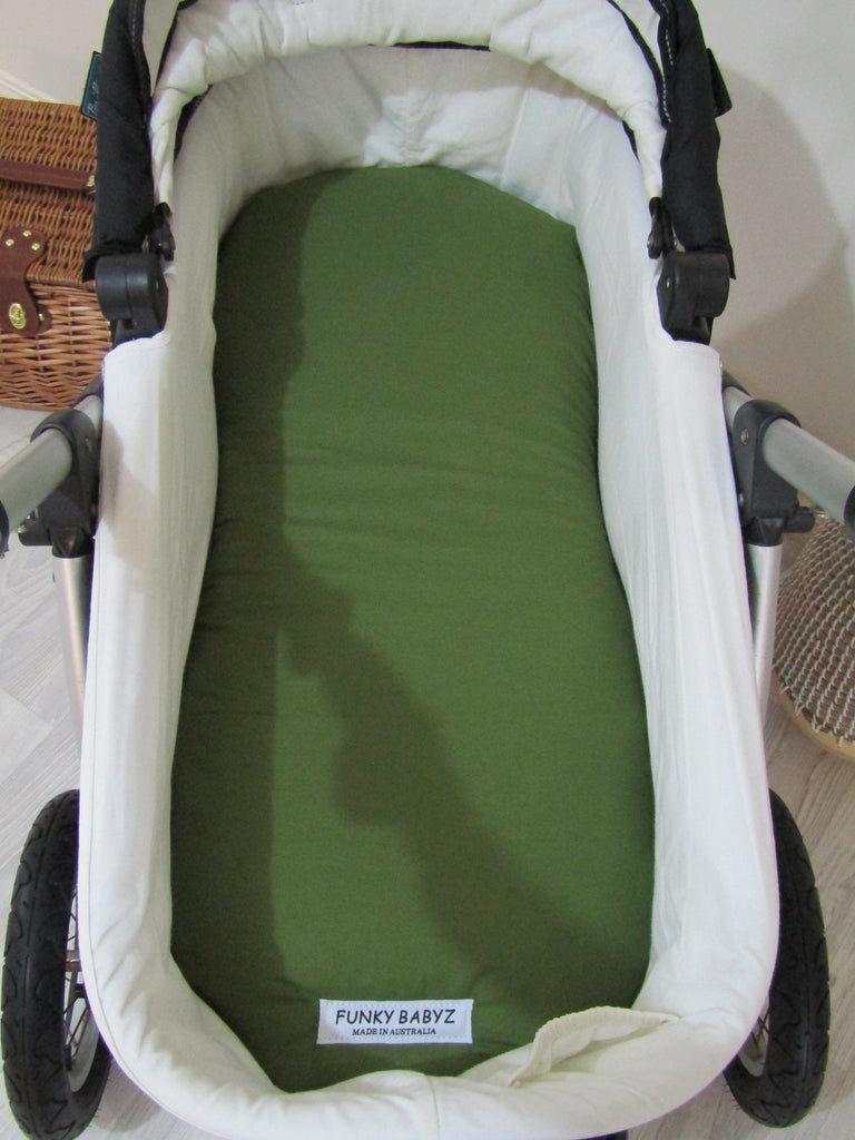 Pram bassinet liner-Australian babies,gumnut leaves