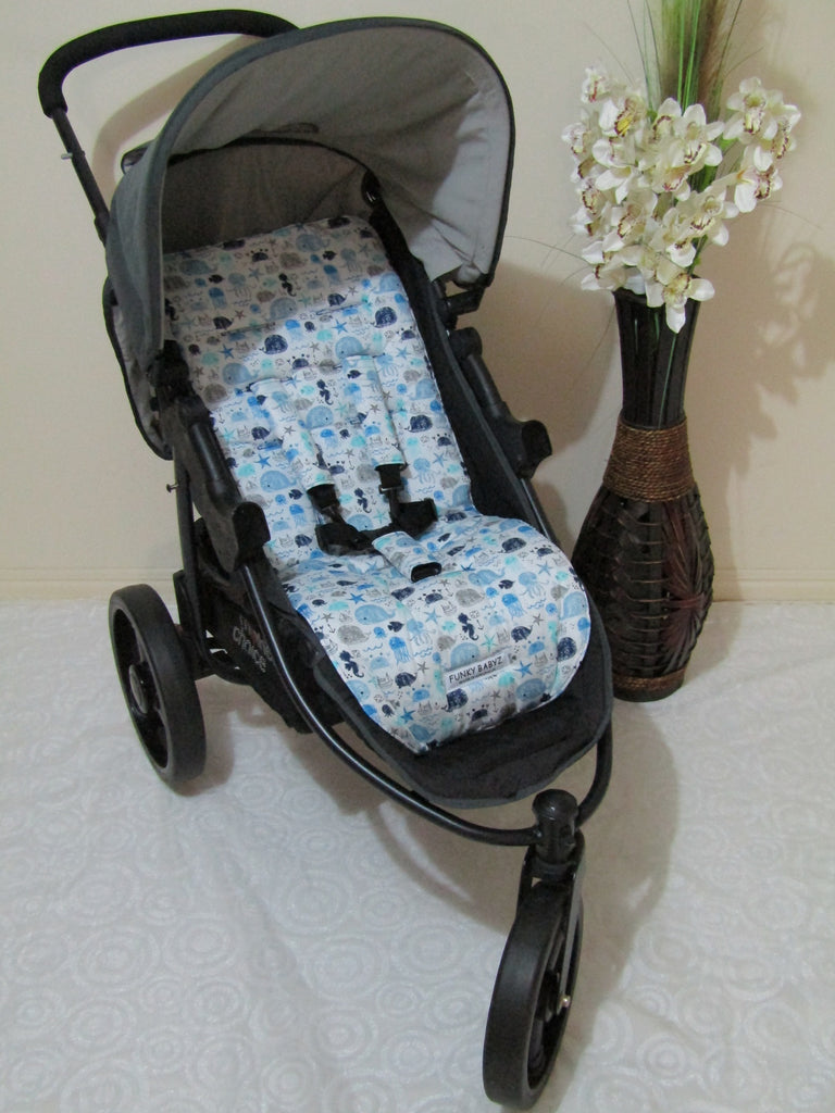 Pram/stroller seat liner-Friends at sea