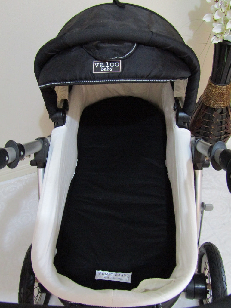 Pram bassinet liner-Black gingham,small squares